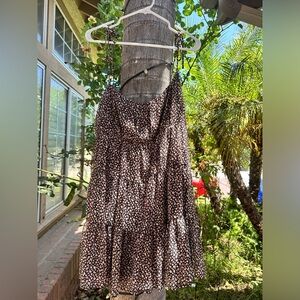 Spaghetti strap, floral, ruffle dress!